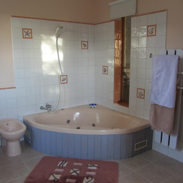 Le Clos De Lumiere La Roche-des-Arnauds Bilik gambar
